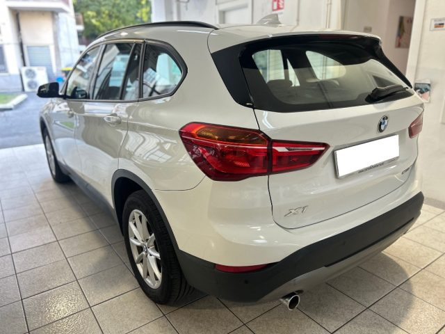 BMW X1 sDrive18i Advantage - foto 4 di 4