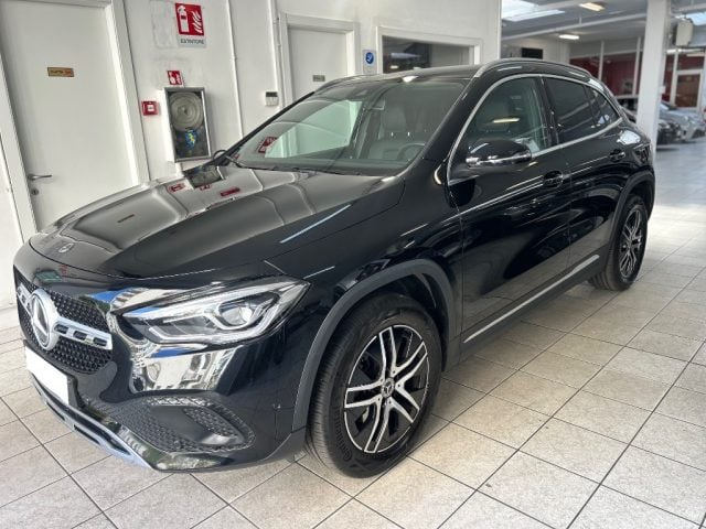 Mercedes-Benz GLA 200 d Automatic Sport Plus usato a TORINO