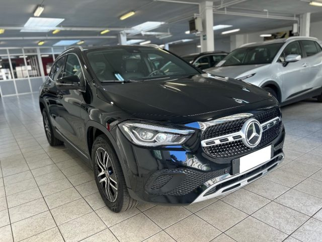 Mercedes-Benz GLA 200 d Automatic Sport Plus - foto 3 di 4