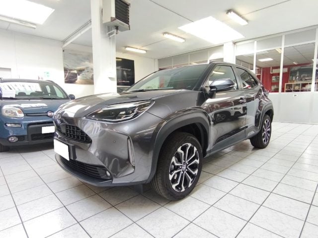 Toyota Yaris Cross 1.5 Hybrid 5p. E-CVT Trend, del 2023, 8.300 km, in vendita a Torino (TO)