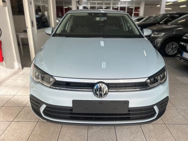 Volkswagen Polo 1.0 Young 80cv - foto 3 di 4