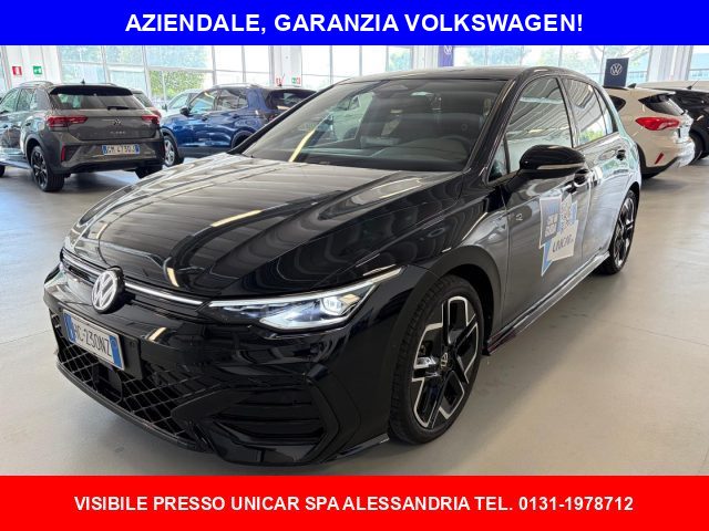 Volkswagen Golf 1.5 BENZ-MILD/HYBRID "R-Line Plus" 150cv AZIENDALE usato a ALBA