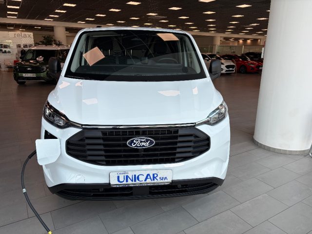 Ford Transit Custom 320 L1H1 2.5L PHEV 233CV VAN TREND - foto 3 di 4