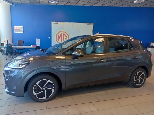 MG MG4 Urban Comfort 43 - foto 4 di 4