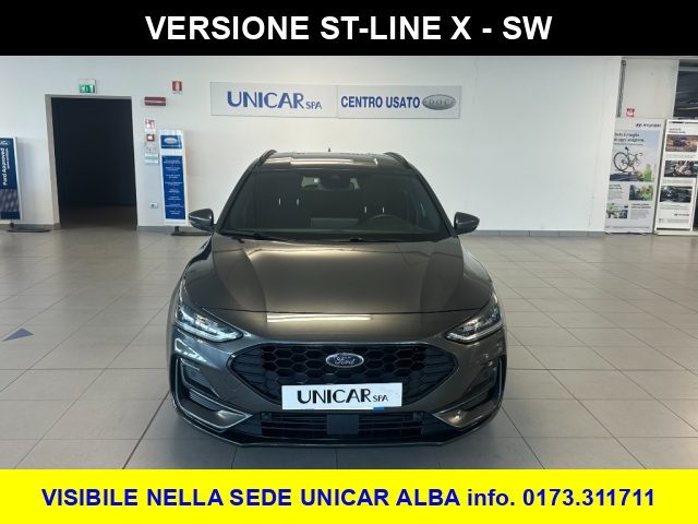 Ford Focus 1.000 BENZINA HYBRID 125 CV ST-LINE X SW - foto 2 di 4