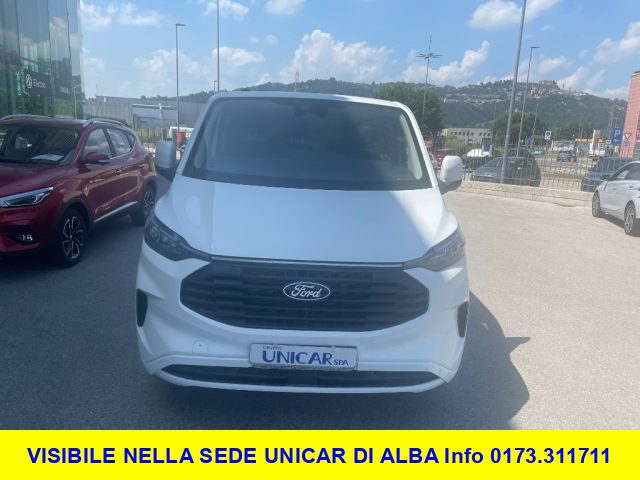 Ford Transit Custom 280 L1H1 VAN 2.0TDCI 136CV C.A.8R TITANIUM - foto 2 di 4