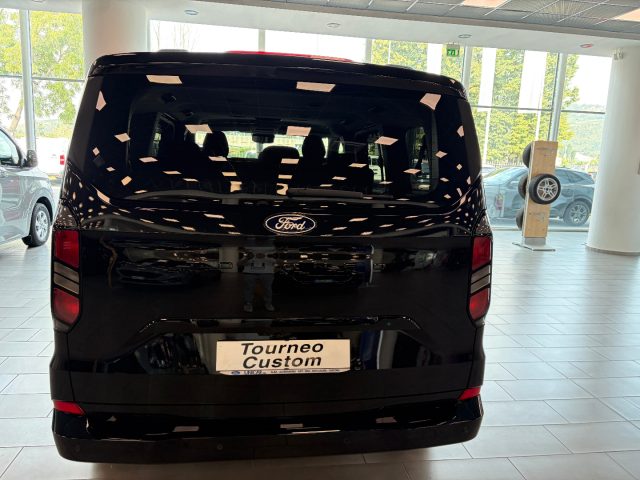 Ford Tourneo Custom 320 L1 2.0TDCI 170CV C.AUTOM. TITANIUM 8P - foto 4 di 4
