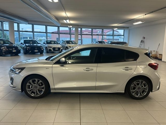 Ford Focus 1.000 BENZINA HYBRID 125 CV ST-LINE X - foto 4 di 4