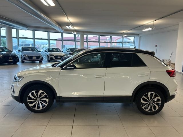 Volkswagen T-Roc 1.500 BENZINA 150 CV STYLE - foto 4 di 4