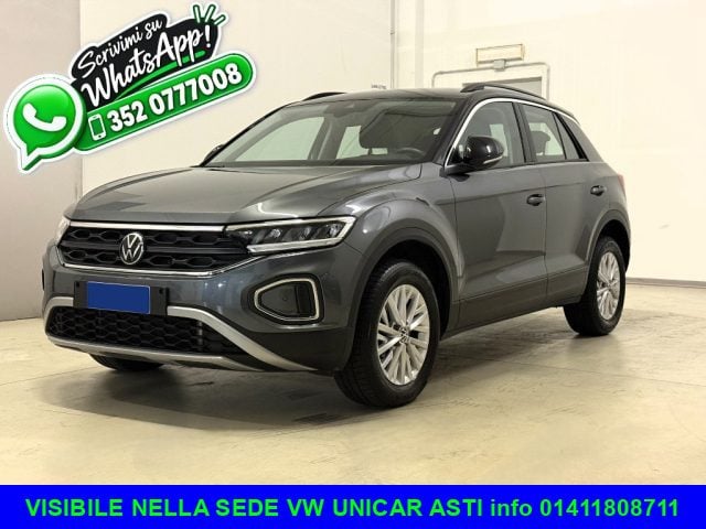 Volkswagen T-Roc 1.5 TSI ACT DSG Life, del 2023, 27.385 km, in vendita a Alba (CN)