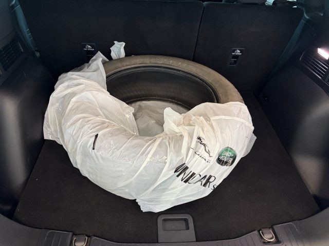 Ford Kuga 2.500 BENZINA FULL HYBRID 190 CV ST-LINE C.AUTO usato a ALBA