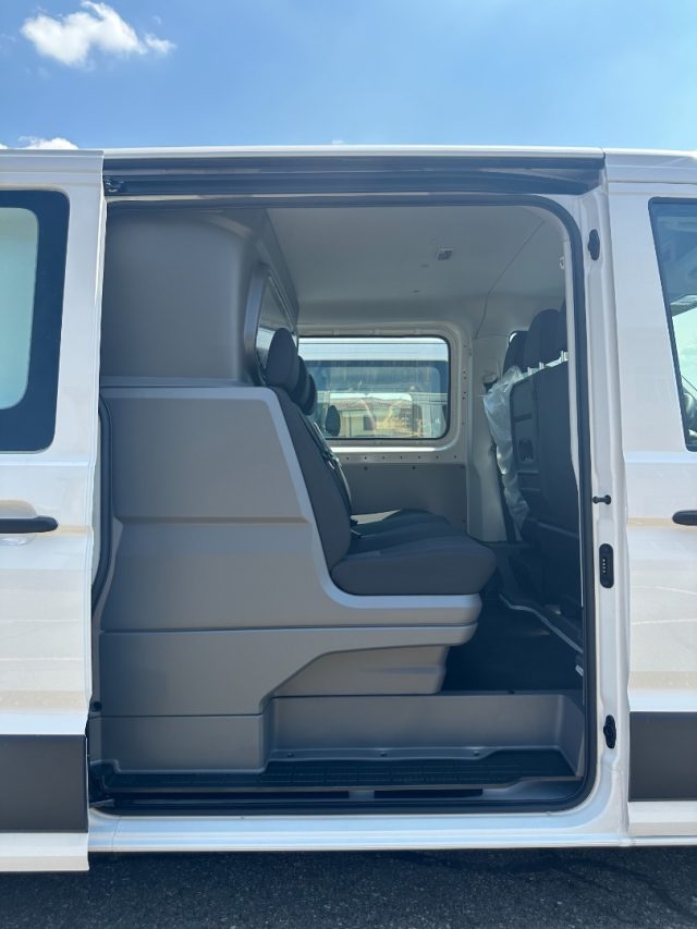 Volkswagen Crafter 7 POSTI AUTOCARRO Crafter Furgone 35 L4H3 2.0 TDI - foto 3 di 15