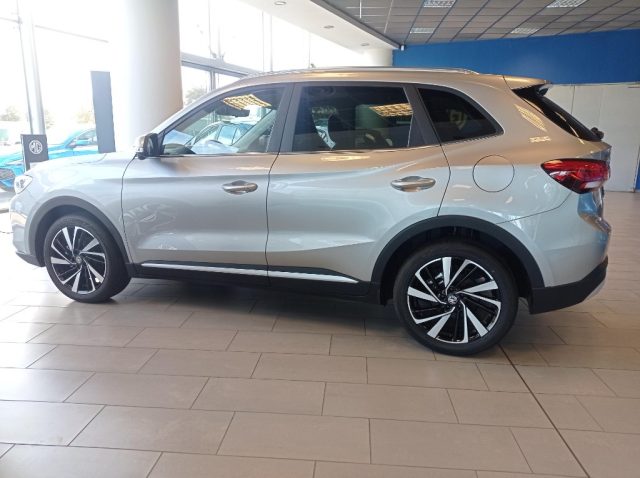 MG ZS Hybrid+ Luxury - foto 4 di 4