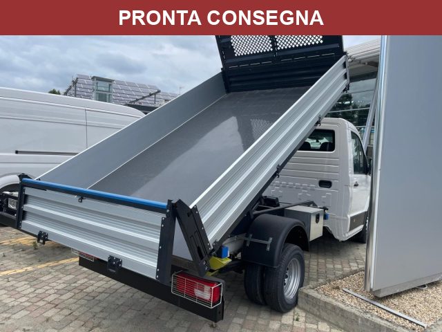 Volkswagen Crafter 35 2.0 TDI 163CV RWD PM Cabinato nuovo a ALBA