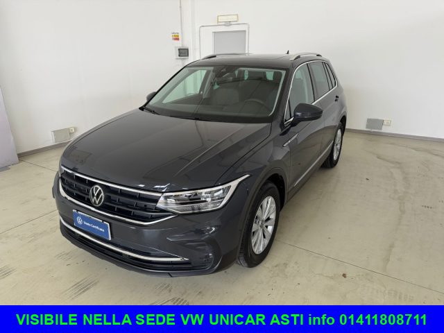 Volkswagen Tiguan 1.5 TSI ACT Life usato a ALBA