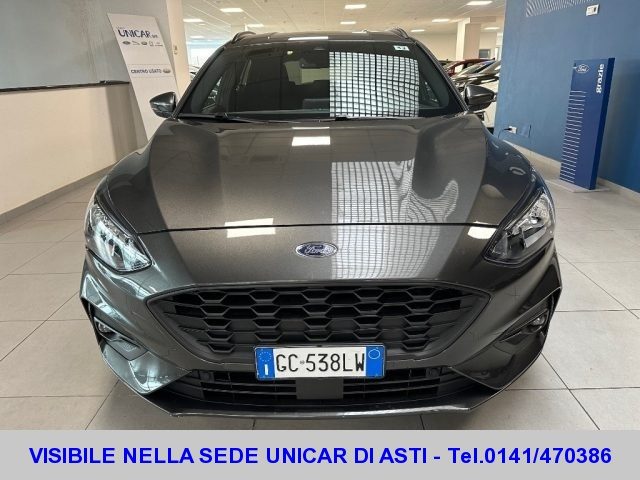 Ford Focus 1.0 EcoBoost Hybrid 125 CV SW ST-Line - foto 2 di 14