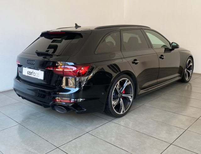 Audi RS4 4 Avant Restyling - foto 2 di 4