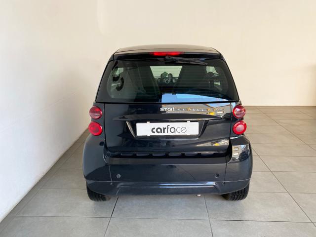 smart forTwo 1000 52 kW MHD coupé passion - foto 4 di 4