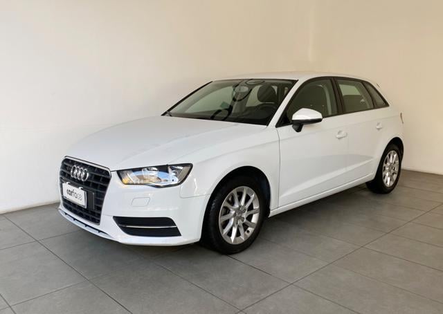 Audi A3 SPB 1.6 TDI, del 2014, 118.000 km, in vendita a Bergamo (BG)