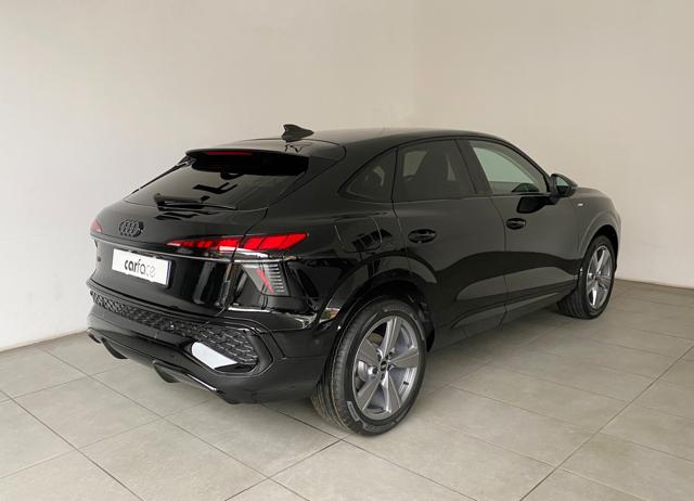 Audi Q3 Sportback S LINE - foto 3 di 4