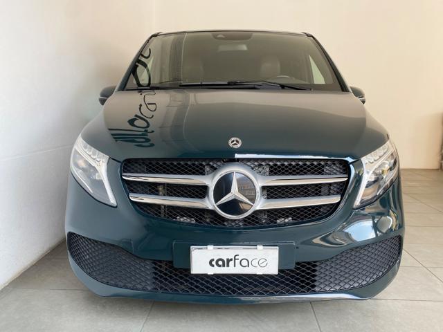 Mercedes-Benz V 300 d Automatic 4Matic Exclusive - foto 2 di 4