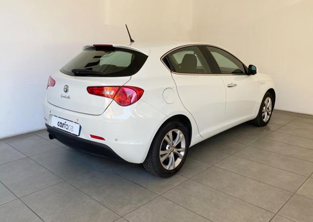Alfa Romeo Giulietta 1.6 JTDm-2 105 CV Exclusive NEOPATENTATI - foto 3 di 4