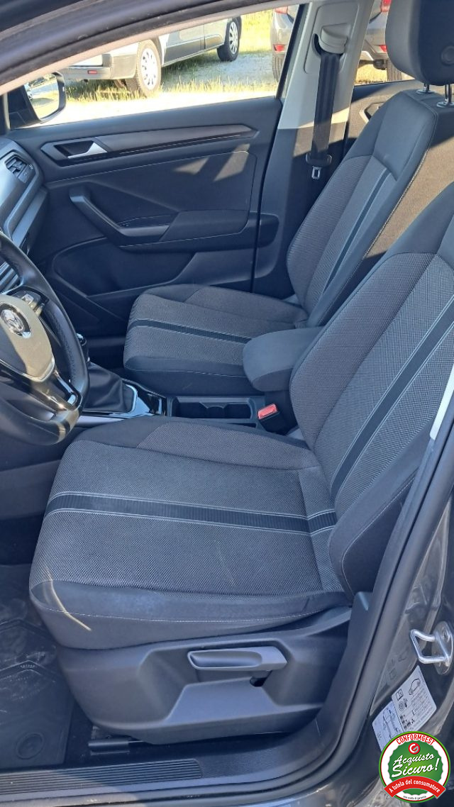 Volkswagen T-Roc 1.0 TSI 115 CV Style BlueMotion Technology - foto 3 di 4
