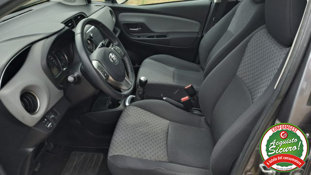 Toyota Yaris 1.0 5 porte Active - foto 4 di 4