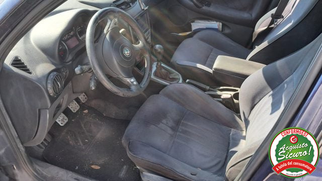 Alfa Romeo 147 1.9 JTD (120) 5 porte Distinctive - foto 3 di 3