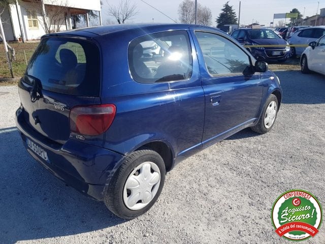Toyota Yaris 1.4 tdi D-4D cat 3 porte Sol - foto 2 di 4