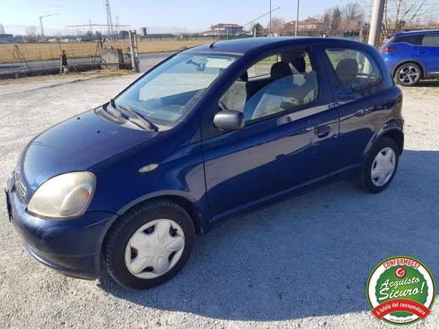 Toyota Yaris 1.4 tdi D-4D cat 3 porte Sol, del 2002, 125.000 km, in vendita a Rimini (RN)