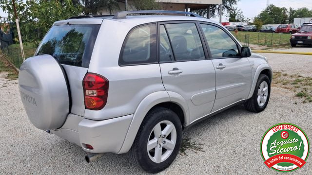 Toyota RAV 4 MY23 RAV4 2.0 Tdi D-4D cat 5 porte Sol - foto 2 di 4