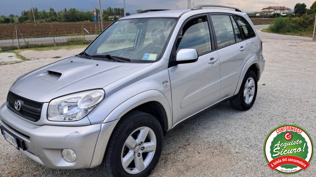 Toyota RAV 4 MY23 RAV4 2.0 Tdi D-4D cat 5 porte Sol, del 2005, 98.000 km, in vendita a Rimini (RN)