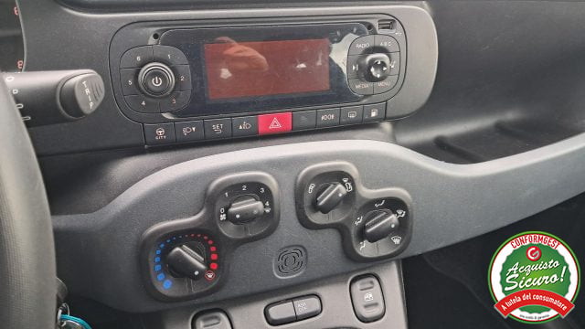 Fiat Panda 0.9 TwinAir Turbo Natural Power Easy, del 2019, 70.000 km, in vendita a Rimini (RN)