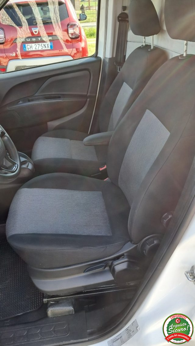 Fiat Doblo Dobl� 1.6 MJT 105CV PL-TN Cargo Maxi Lamierato SX - foto 3 di 4