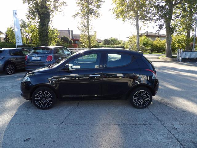 Lancia Ypsilon 1.2 69 CV 5 porte Gold - foto 2 di 4