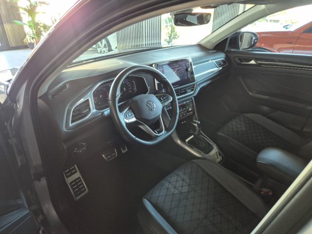 Volkswagen T-Roc 2.0 TDI SCR 150 CV DSG R-Line, del 2022, 68.000 km, in vendita a Mugnano Di Napoli (NA)
