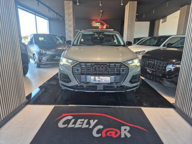 Audi Q3 35 TDI S tronic S line edition - foto 3 di 4