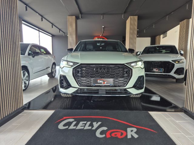Audi Q3 SPB 35 TDI S tronic Identity Black - foto 3 di 4