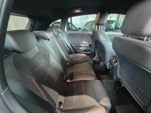 Mercedes-Benz GLA 250 e EQ-Power Automatic PREMIUM AMG usato a MUGNANO DI NAPOLI