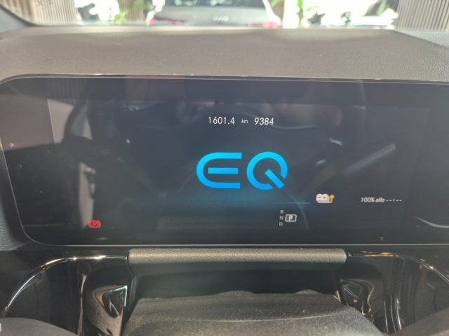 Mercedes-Benz GLA 250 e EQ-Power Automatic PREMIUM AMG usato a MUGNANO DI NAPOLI