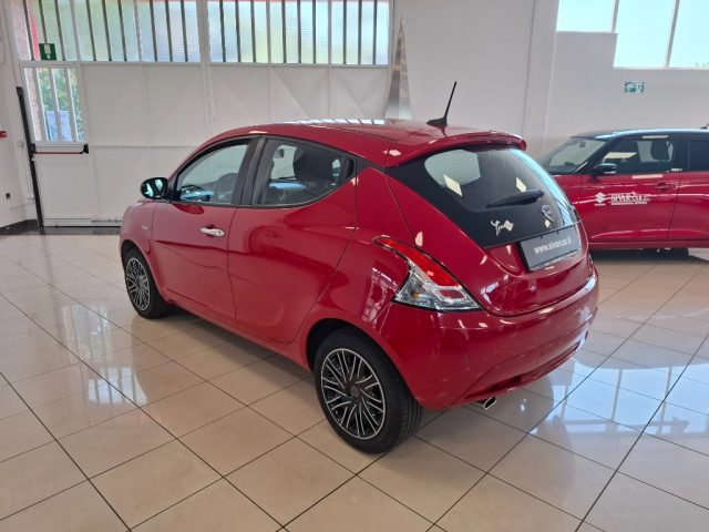 Lancia Ypsilon 1.0 FireFly 5 porte S&S Hybrid Ecochic Gold - foto 3 di 4