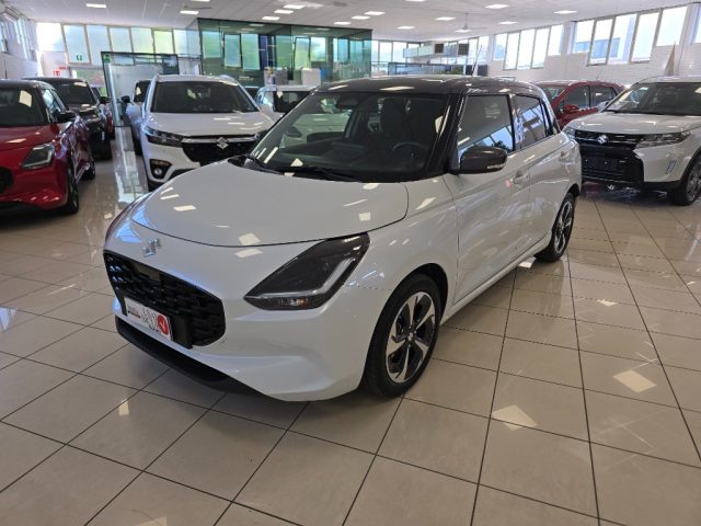 Suzuki Swift 1.2 Hybrid Top Aziendale solo 15.300 km usato a REGGIO NELL EMILIA