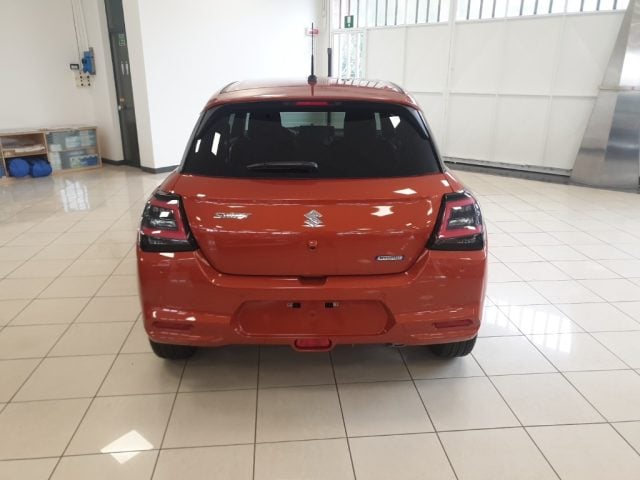 Suzuki Swift 1.2 Hybrid 4WD AllGrip Top PROMO E PRONTA CONSEGNA - foto 4 di 4