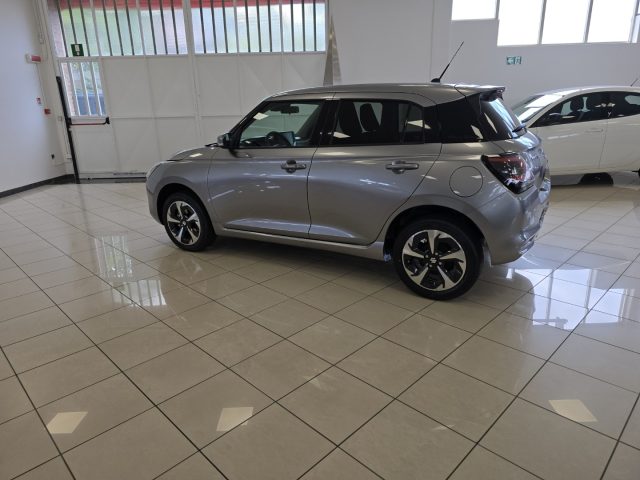Suzuki Swift 1.2 Hybrid 4WD AllGrip Top PROMO E PRONTA CONSEGNA - foto 3 di 4