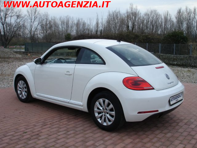 Volkswagen Maggiolino 1.6 TDI Design - foto 4 di 4