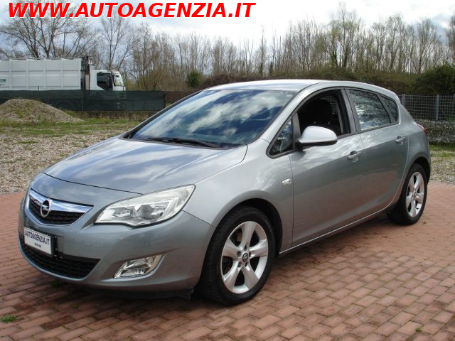 Opel Astra 1.7 CDTI 110CV 5 porte Cosmo usato a RIMINI