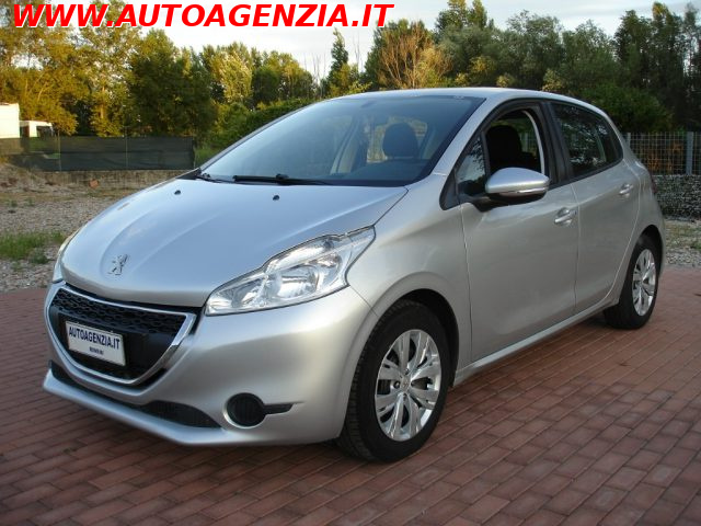 Peugeot 208 1° serie 1.2 VTi 82 CV 5 porte Active - foto 3 di 4