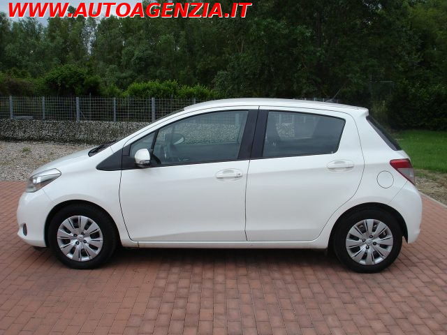 Toyota Yaris 1.0 5 porte GPL BASSI COSTI - foto 4 di 4