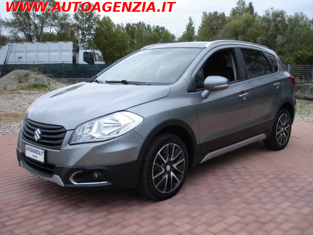 Suzuki S-Cross 1.6 DDiS 4WD 5 porte All Grip Style - foto 3 di 4